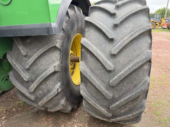 2015 John Deere 9570R Tractor 4WD