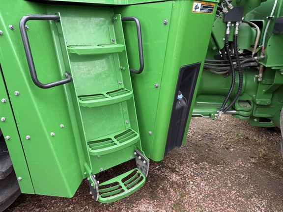 2015 John Deere 9570R Tractor 4WD