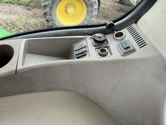 2015 John Deere 9570R Tractor 4WD