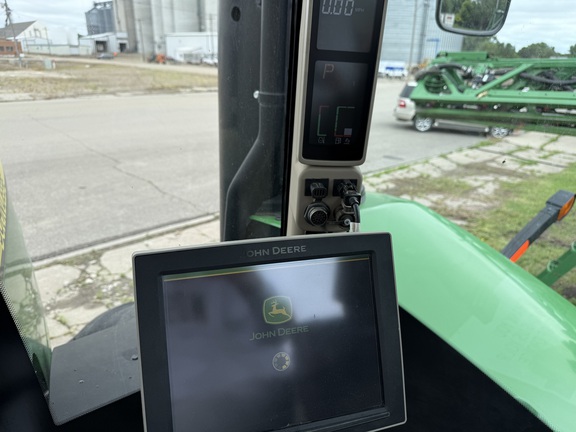 2015 John Deere 9570R Tractor 4WD