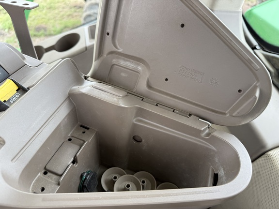 2015 John Deere 9570R Tractor 4WD