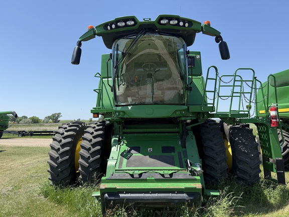 2019 John Deere S780 Combine