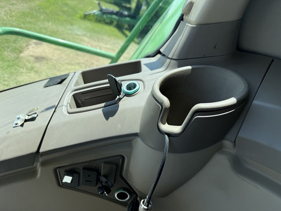 2019 John Deere S780 Combine