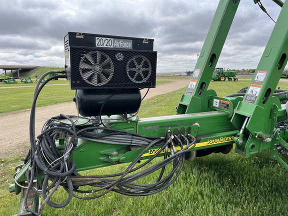 2010 John Deere 1770NT CCS Planter