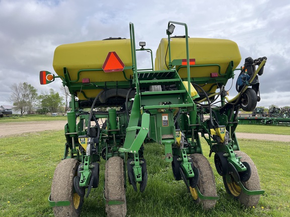 2010 John Deere 1770NT CCS Planter