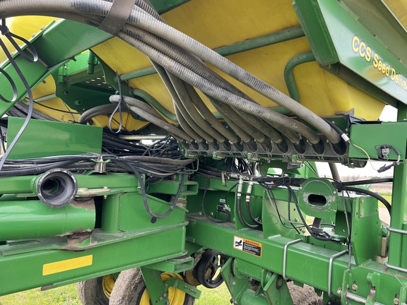 2010 John Deere 1770NT CCS Planter