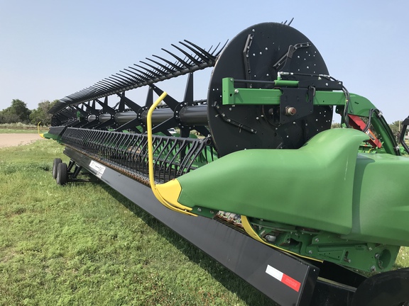 2022 John Deere RD45F Header Combine