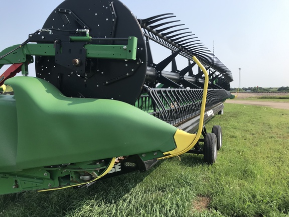 2022 John Deere RD45F Header Combine