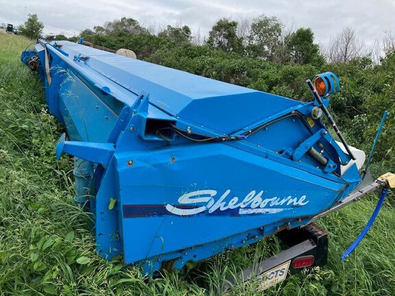 2012 Shelbourne CVS 32 Header Combine