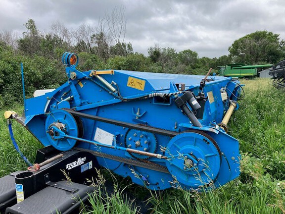 2012 Shelbourne CVS 32 Header Combine