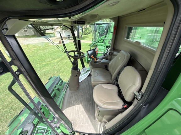 2018 John Deere S780 Combine