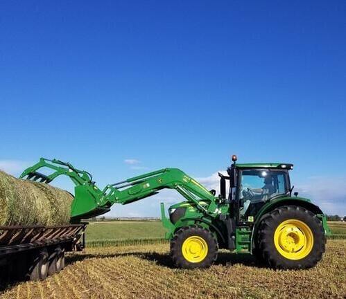 2018 John Deere 640R Loader