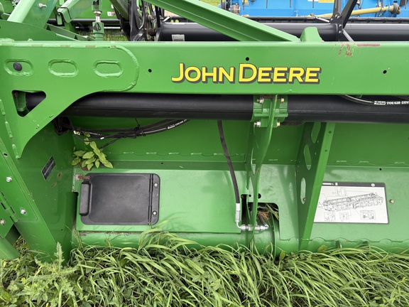 2012 John Deere 640FD Header Combine