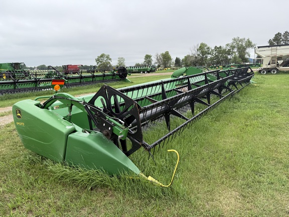 2012 John Deere 640FD Header Combine
