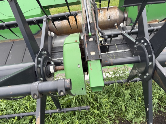 2012 John Deere 640FD Header Combine