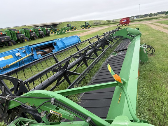 2012 John Deere 640FD Header Combine