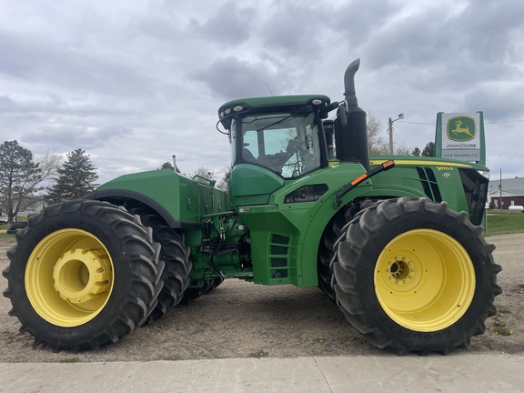 2015 John Deere 9570R Tractor 4WD