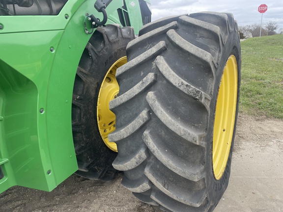 2015 John Deere 9570R Tractor 4WD