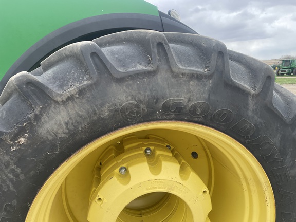 2015 John Deere 9570R Tractor 4WD