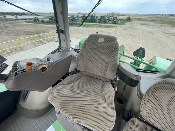 2015 John Deere 9570R Tractor 4WD