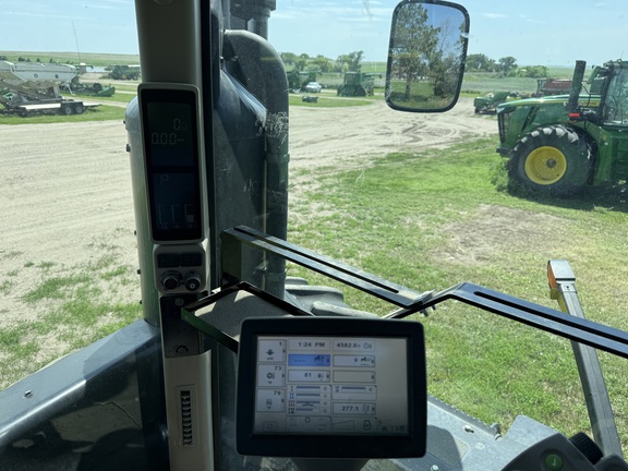 2013 John Deere 9460R Tractor 4WD