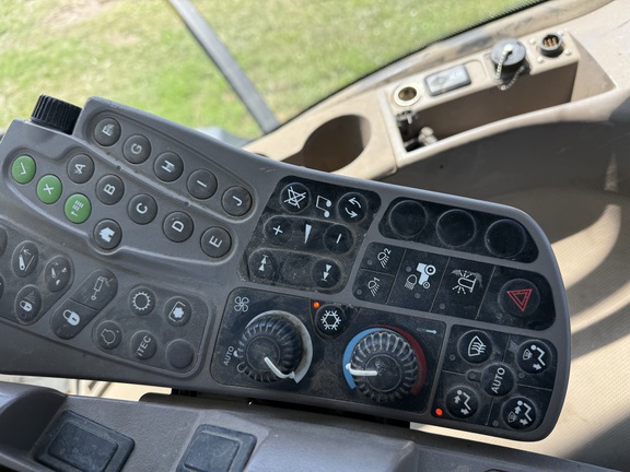 2013 John Deere 9460R Tractor 4WD