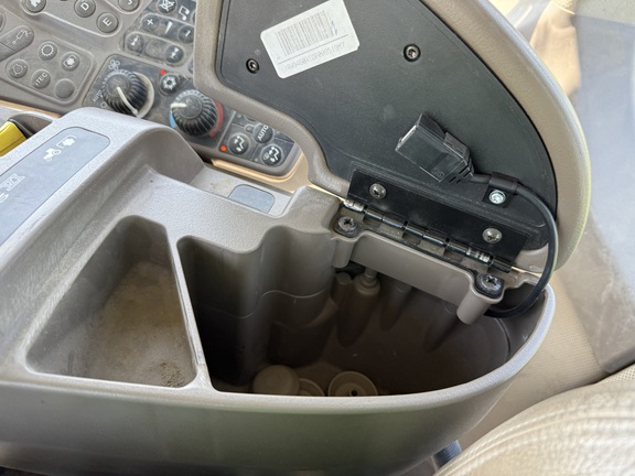 2013 John Deere 9460R Tractor 4WD