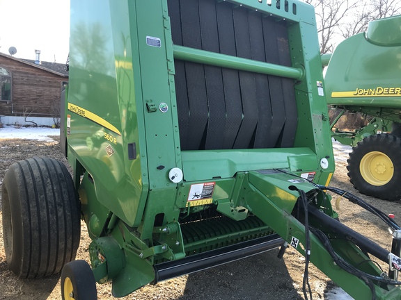 2022 John Deere 560R Baler/Round