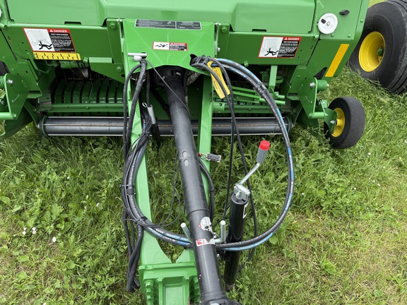 2022 John Deere 560R Baler/Round