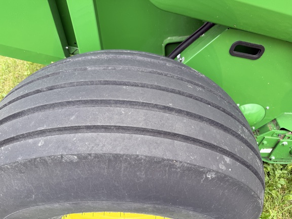 2022 John Deere 560R Baler/Round