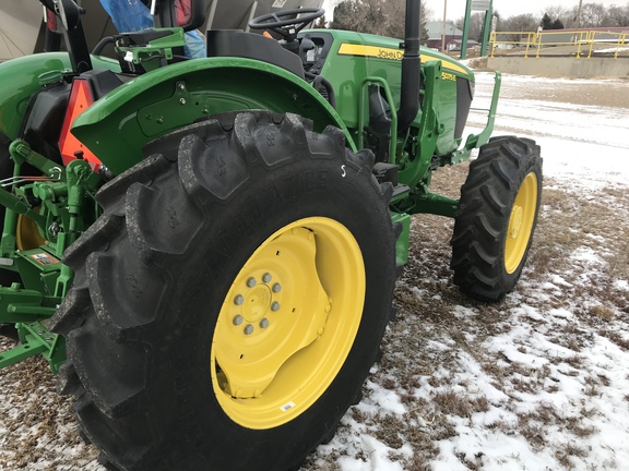 2024 John Deere 5075E Tractor
