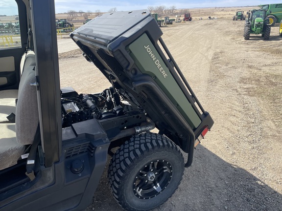 2021 John Deere XUV 835R ATV