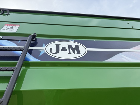 2019 J&M 1522X Grain Cart