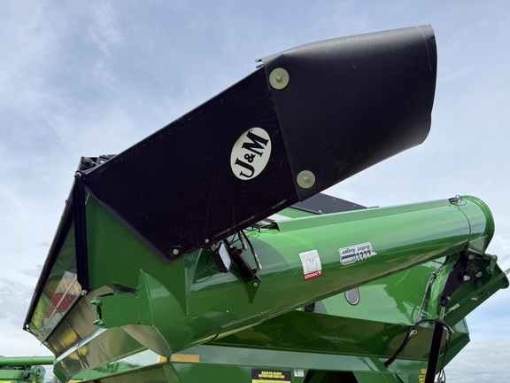 2019 J&M 1522X Grain Cart