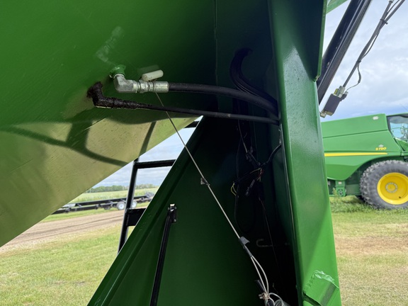 2019 J&M 1522X Grain Cart
