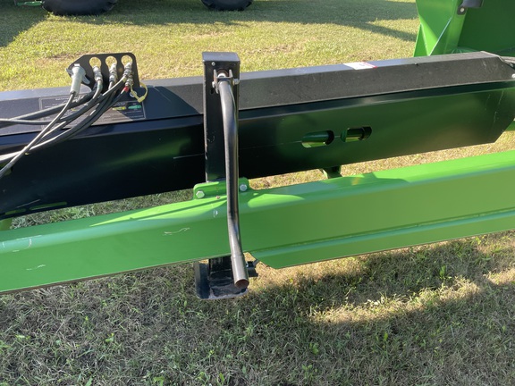 2019 J&M 1522X Grain Cart