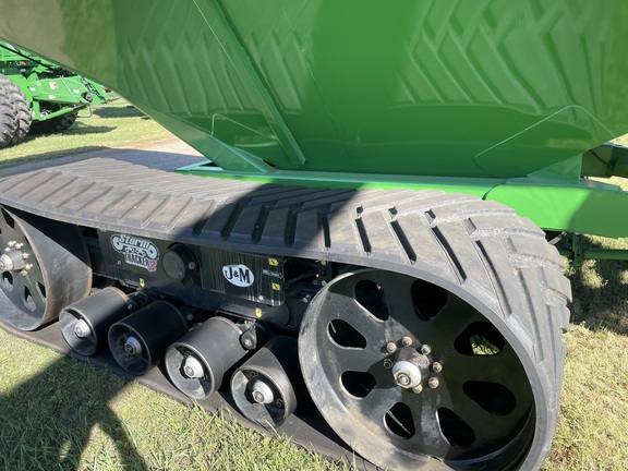 2019 J&M 1522X Grain Cart
