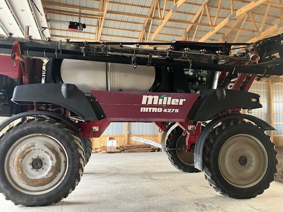 2011 Miller Pro Nitro 4275 Sprayer/High Clearance