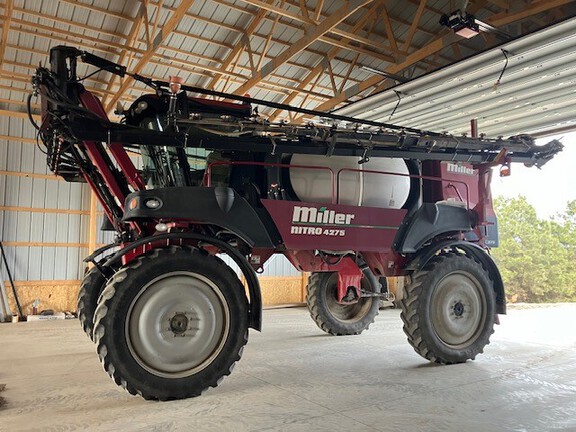 2011 Miller Pro Nitro 4275 Sprayer/High Clearance