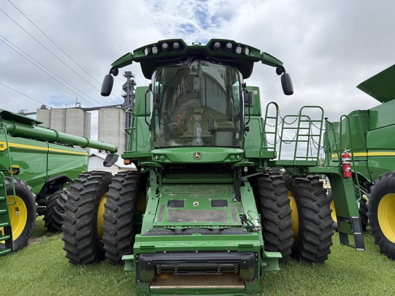 2022 John Deere S780 Combine