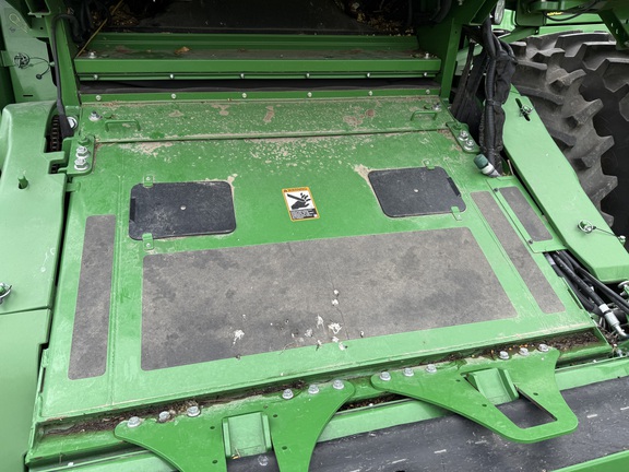 2022 John Deere S780 Combine