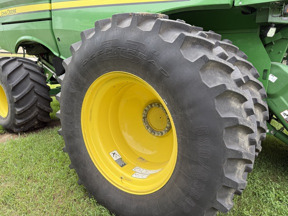 2022 John Deere S780 Combine