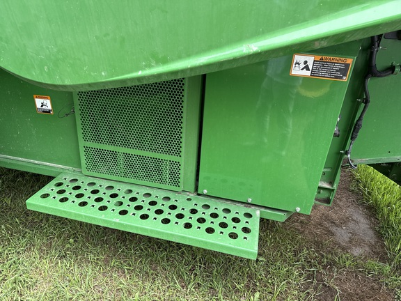 2022 John Deere S780 Combine