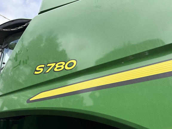 2022 John Deere S780 Combine