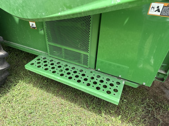 2022 John Deere S780 Combine