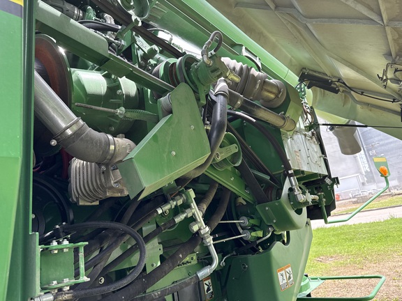 2022 John Deere S780 Combine