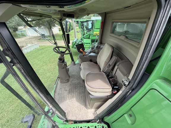2022 John Deere S780 Combine