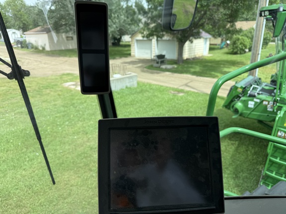 2022 John Deere S780 Combine