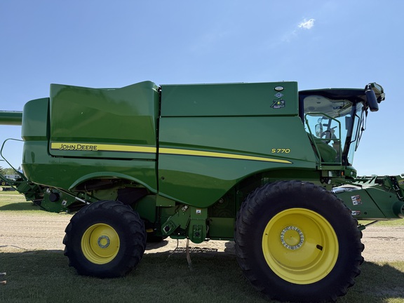 2022 John Deere S770 Combine