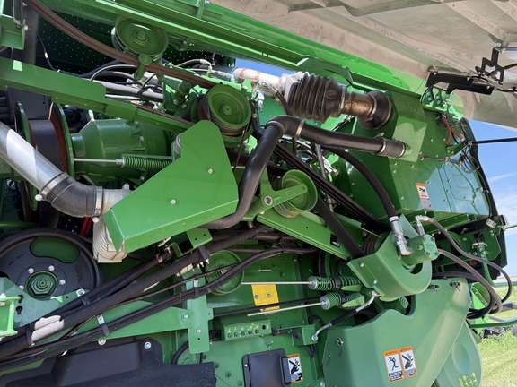 2022 John Deere S770 Combine